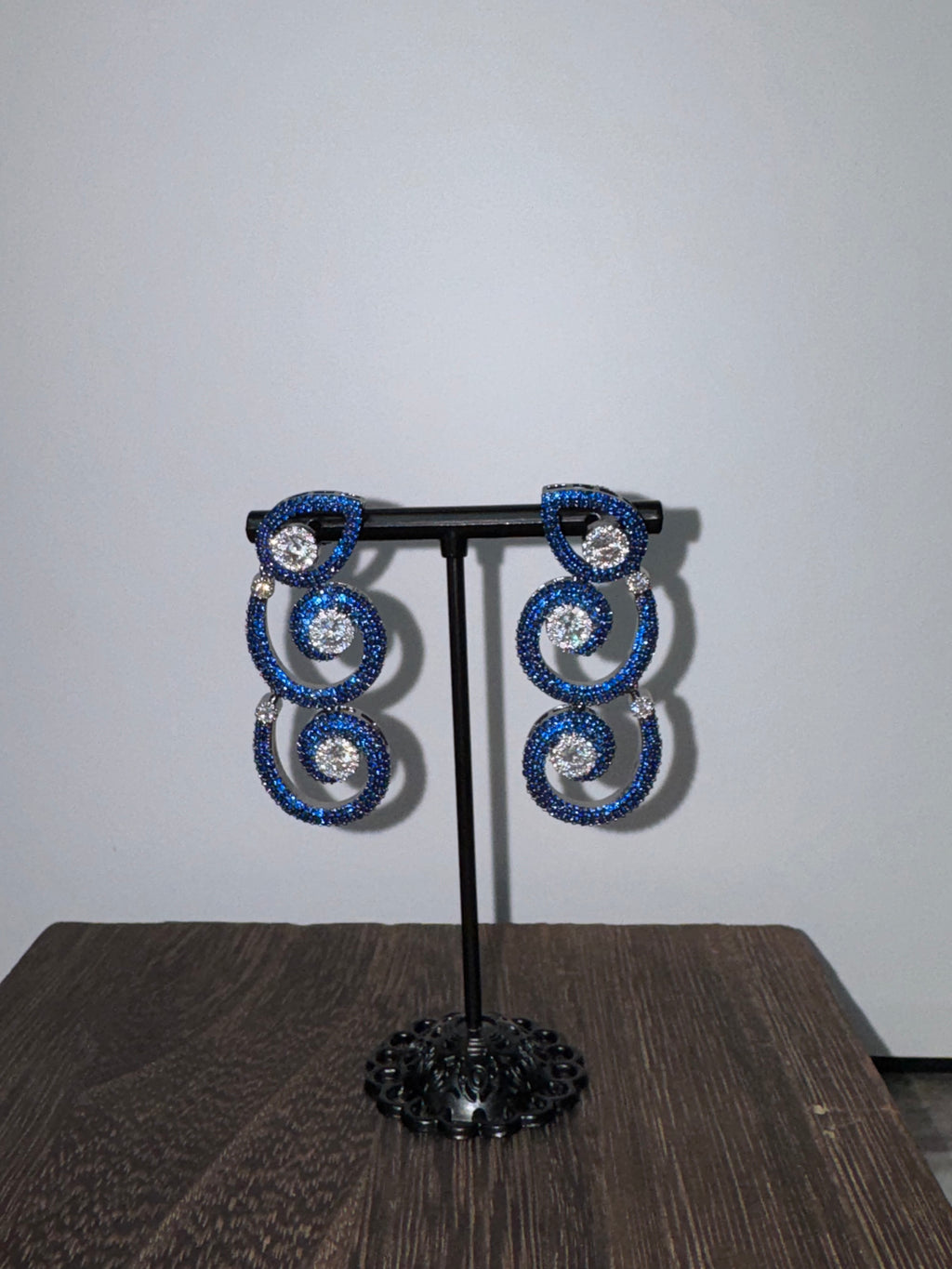 Lavaya The Neel Charkha: Royal Sapphire Blue Pavé & Solitaire Diamond Swirl Collar Necklace Set with Matching Drop Earrings